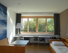 Zimmer-2-1-300x300