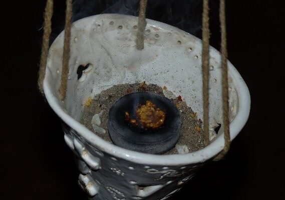 Bild9 Schale mit Schnur